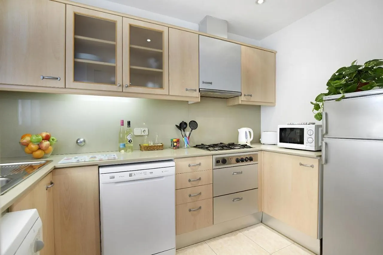Apartamentos Calvet Barcelona 0*,