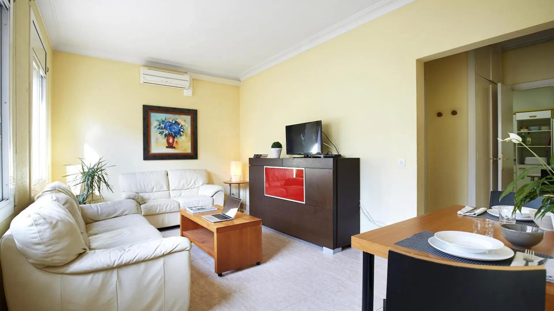 Apartamentos Calvet Barcelona 0*,  Spain