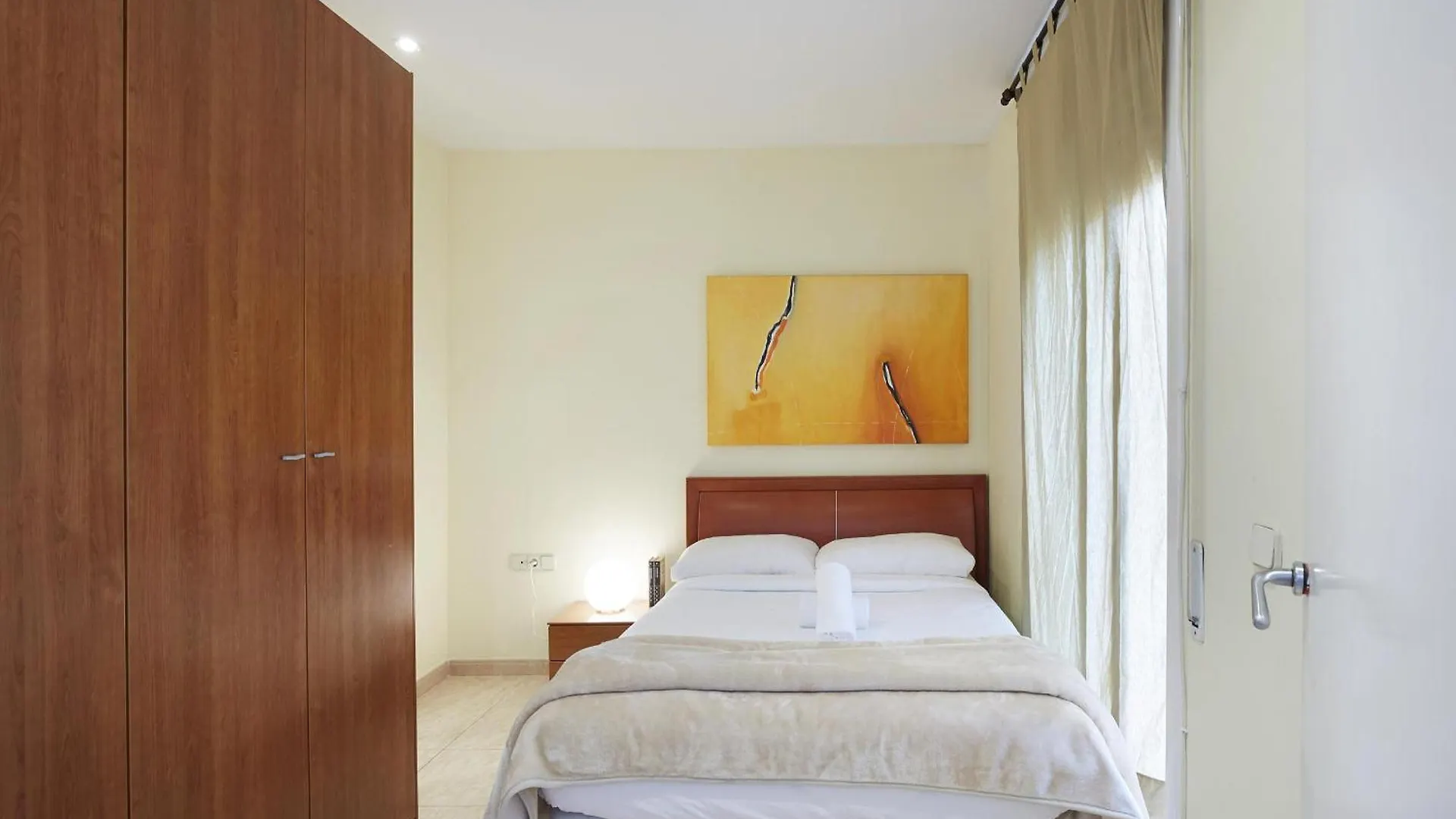 Apartment Apartamentos Calvet Barcelona