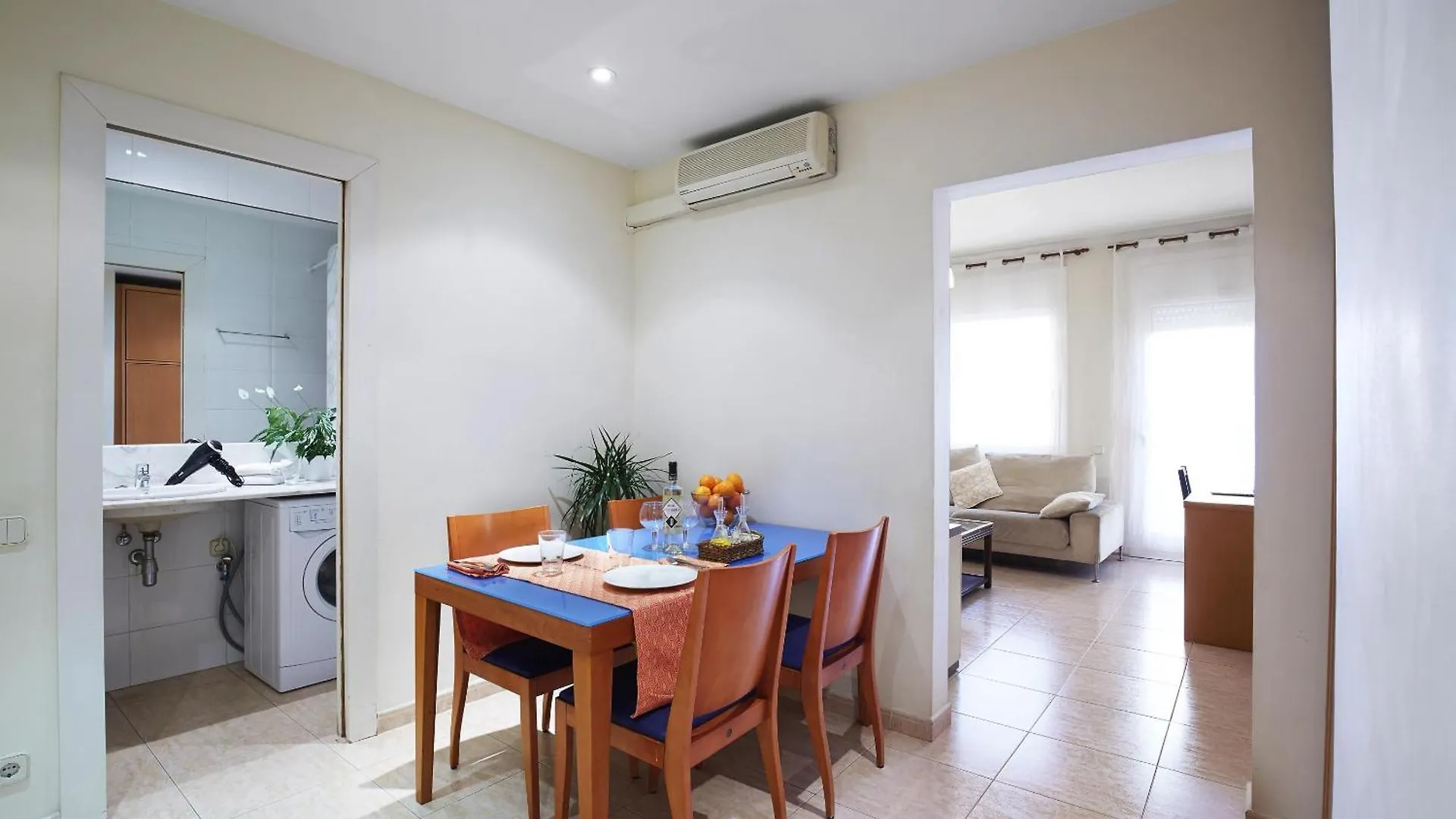 Apartamentos Calvet Barcelona Apartment