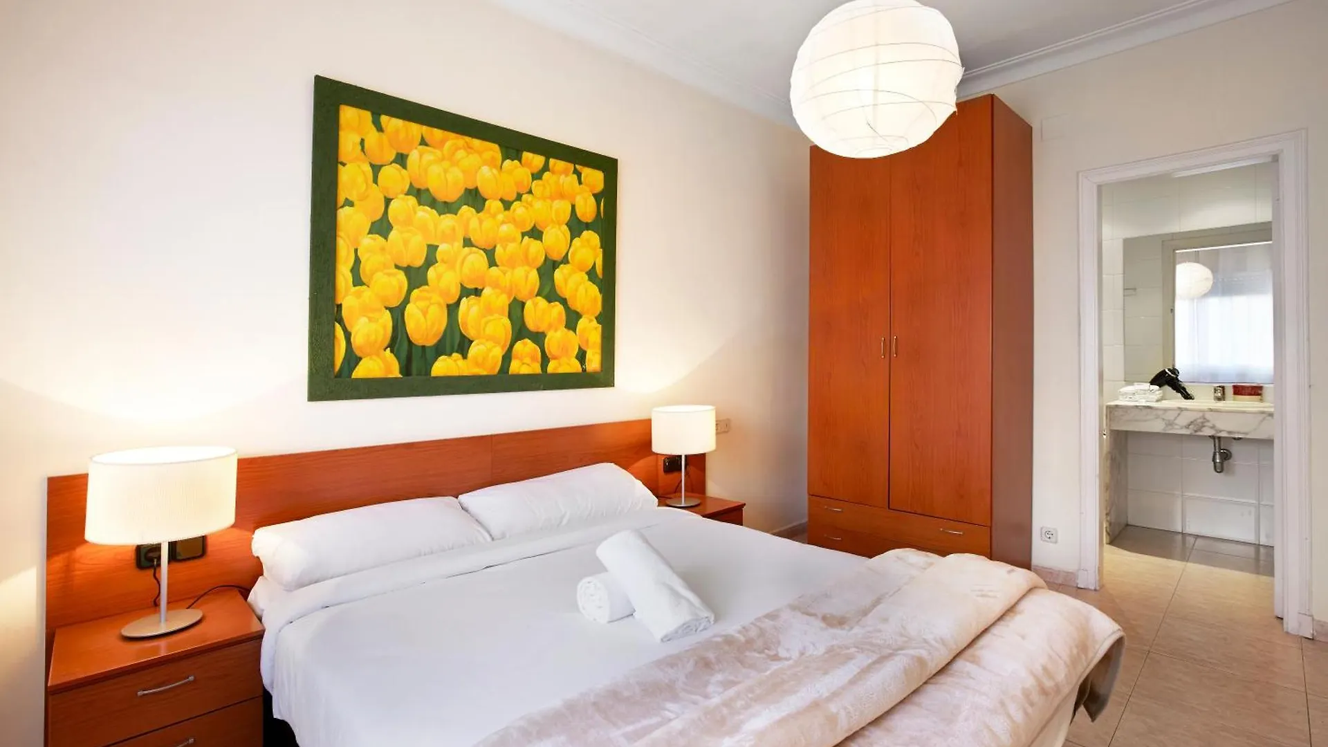 Apartment Apartamentos Calvet Barcelona